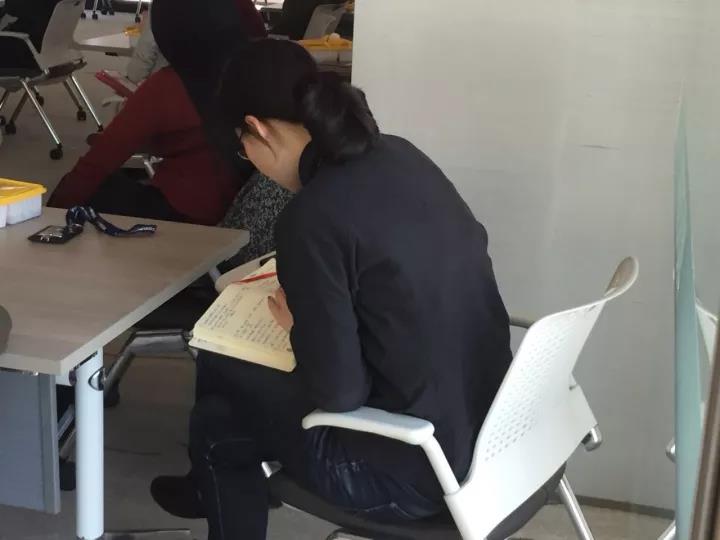 新闻251.jpg