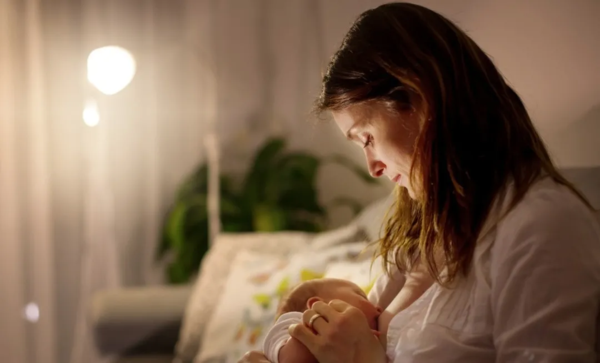 母乳喂养时长居然影响了后代的数量